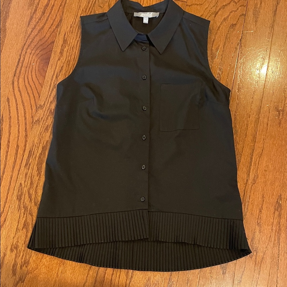 Marled Black Sleeveless Button-Down Shirt